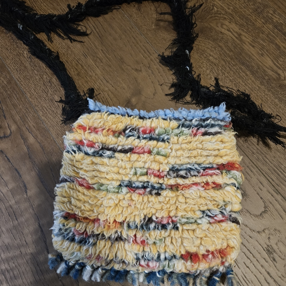 Rag Rug Crossbody Bag - Picture 2 of 3